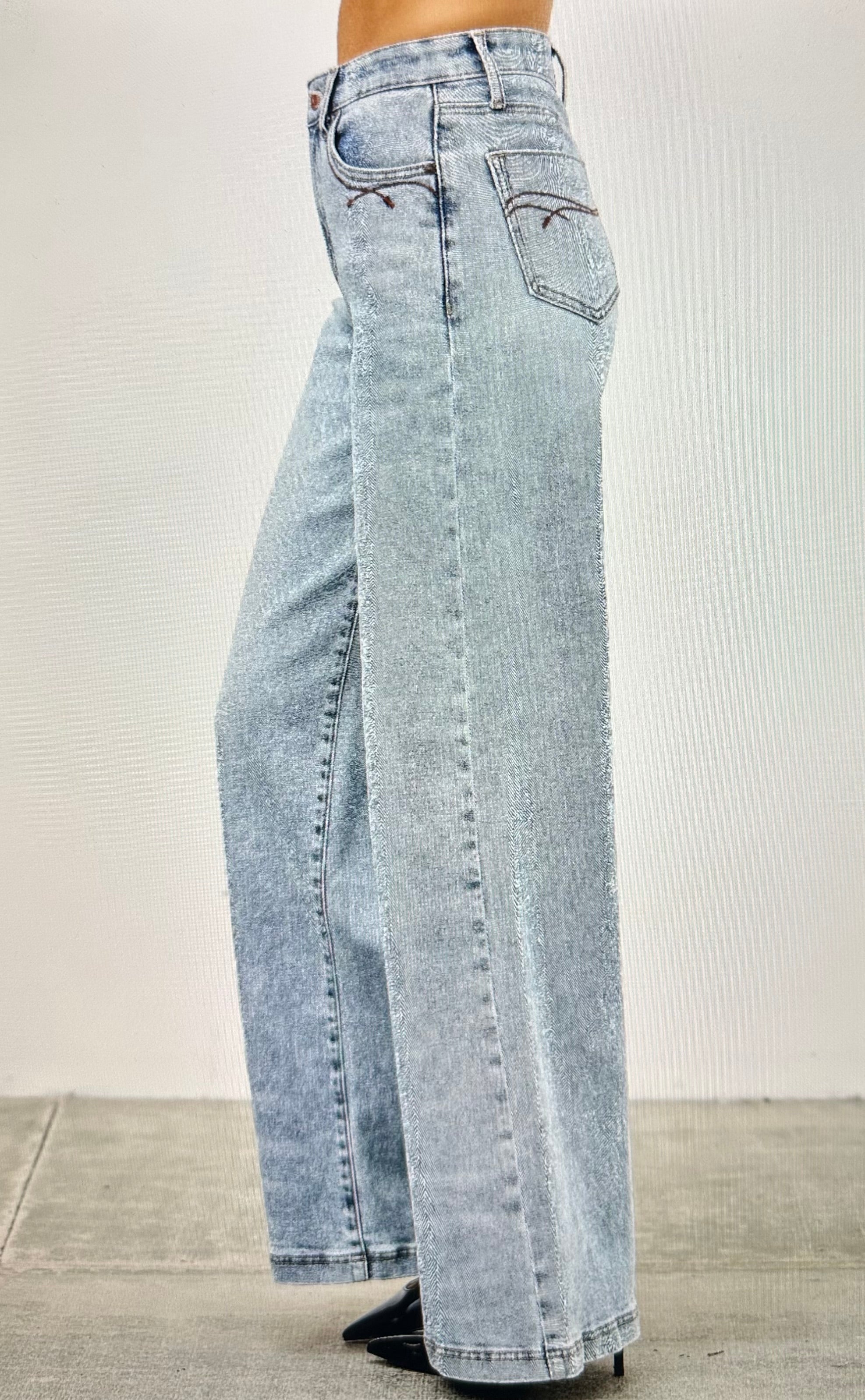 Saige Wide Leg Tummy Control Jeans